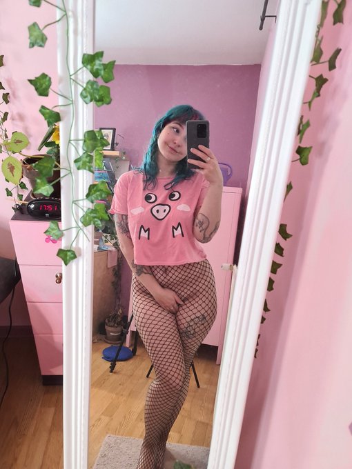 En live sur CAM4 ! Lien en bio 💙 https://t.co/kAVdlMfFfR