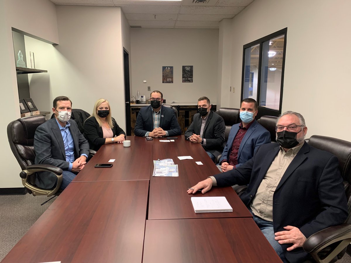 On Friday <a href="/Agribition/">Canadian Western Agribition</a>, SaskCanola met with 3 members of the Conservative Shadow Cabinet to discuss a # of issues affecting farmers incl. impact of the drought, importance of removing trade barriers &amp; the need for science-based decision making re: newly announced emissions target.