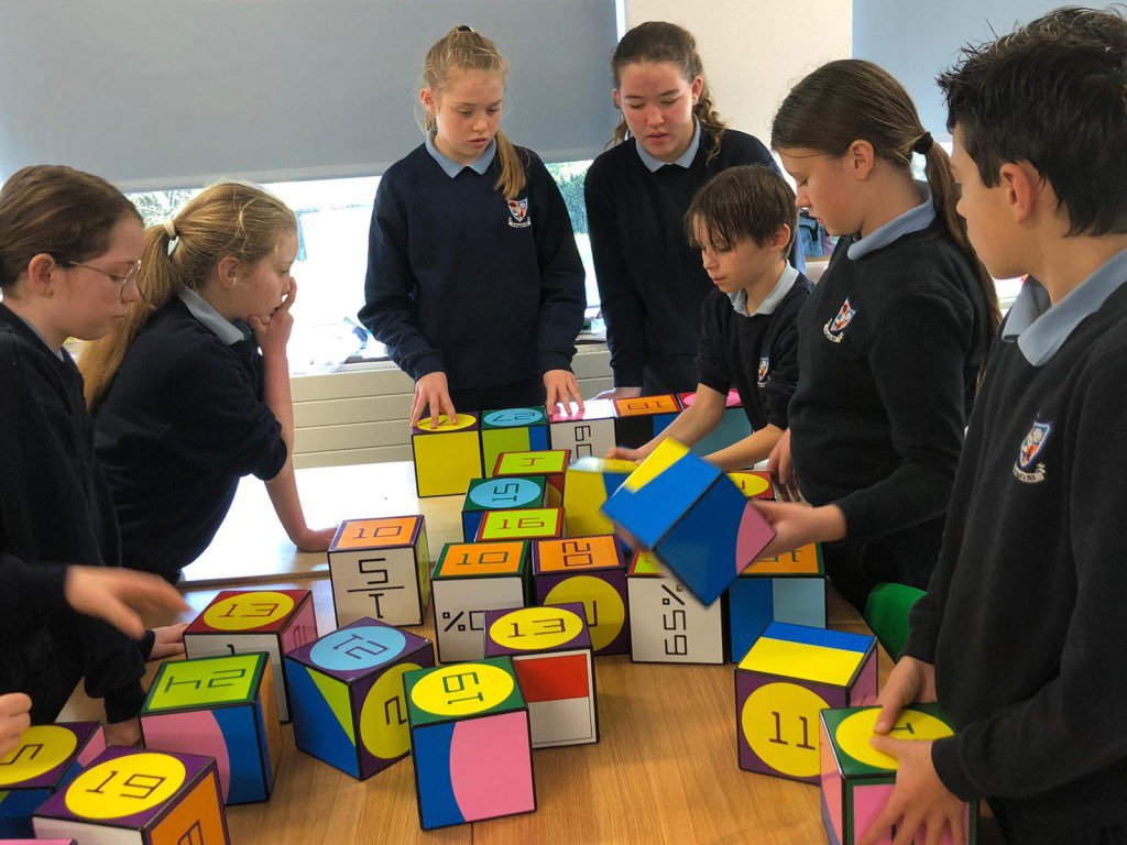 5th and 6th class diving head first into some problem solving tasks with the iZak9 Cubes. <a href="/CenFadhb/">Cén Fadhb</a> #cenfadhb