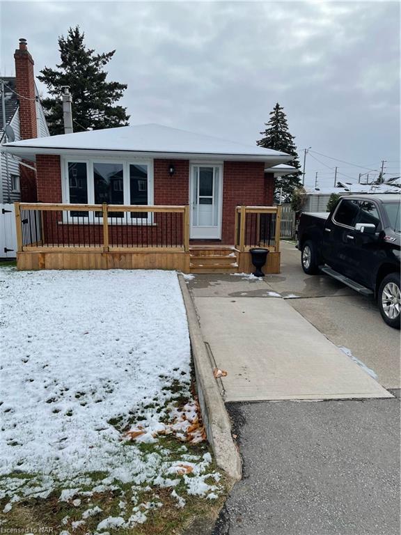 New Listing! $729,000.00, 4BR, 2BA, 2 LILY Street, Saint Catharines, ON L2S 2W9, Full Details 151495321.homesconnect.com/Listing/307282…