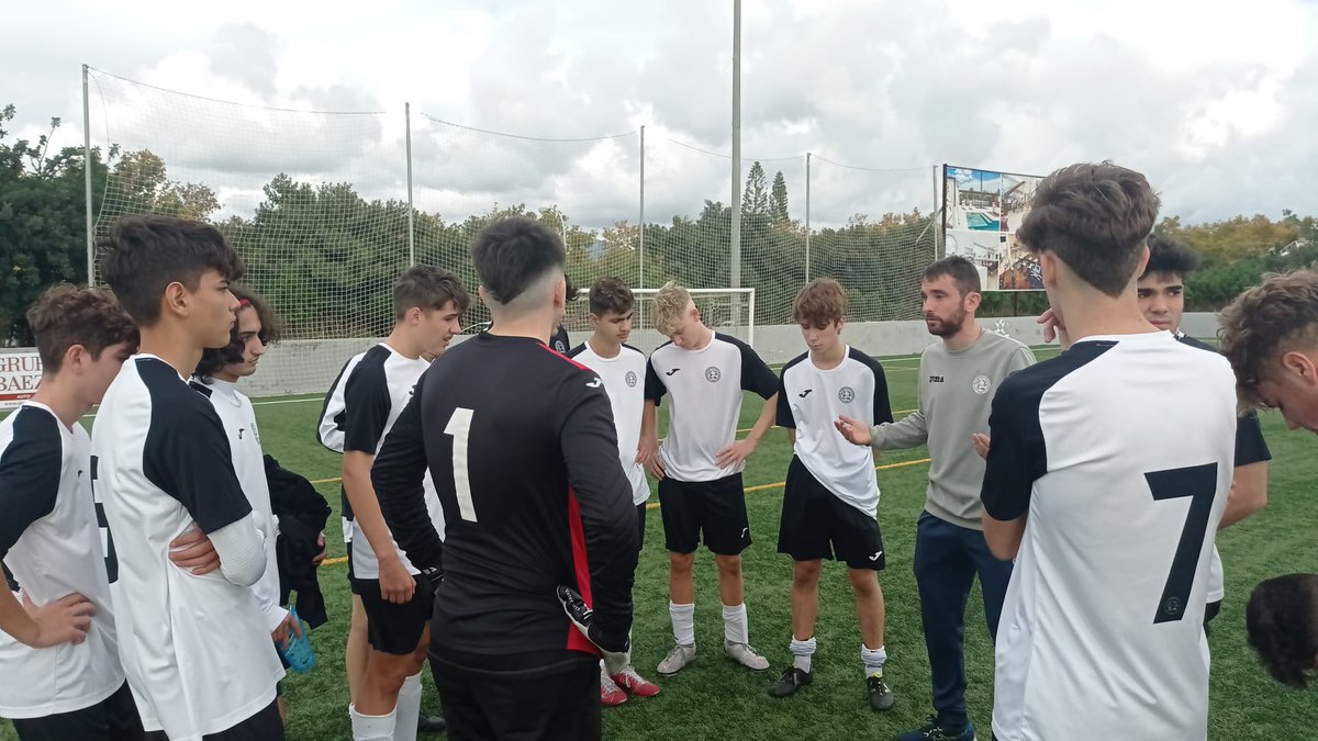 <a href="/CDCIDE/">CD CIDE</a> #SOMCIDE <a href="/La_Union_/">Futbol Club La Union</a> 
#CADETE1ºREGIONAL
Espectáculo del bueno el vivido este fin de semana en la campo de Es secar de la Real. 
Ambos goles de bella factura a balón parado.
La unión sigue invicta
