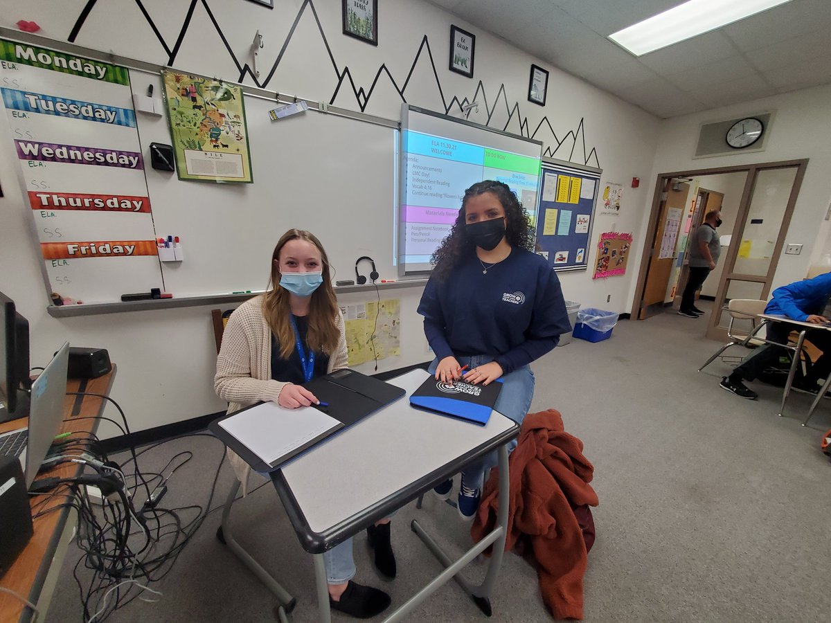 204GYOT's tweet photo. Future Educators at Work....@ipsd204 @GrangerIPSD204 #204gyot https://t.co/SCemPPzvLO