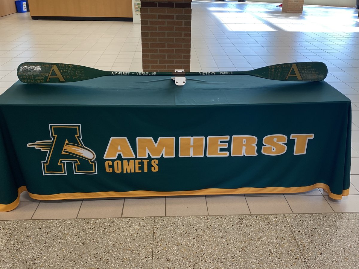 SteeleComets's tweet photo. The "Battle for the Oar" Rivalry Resumes tonight when @SteeleBoysBBall hosts Vermilion for Games at 4:30p/5:45p/7p.  All Tickets are Sold Online at https://t.co/xXTdJzUqTp #GoComets https://t.co/qag3SuM1cs