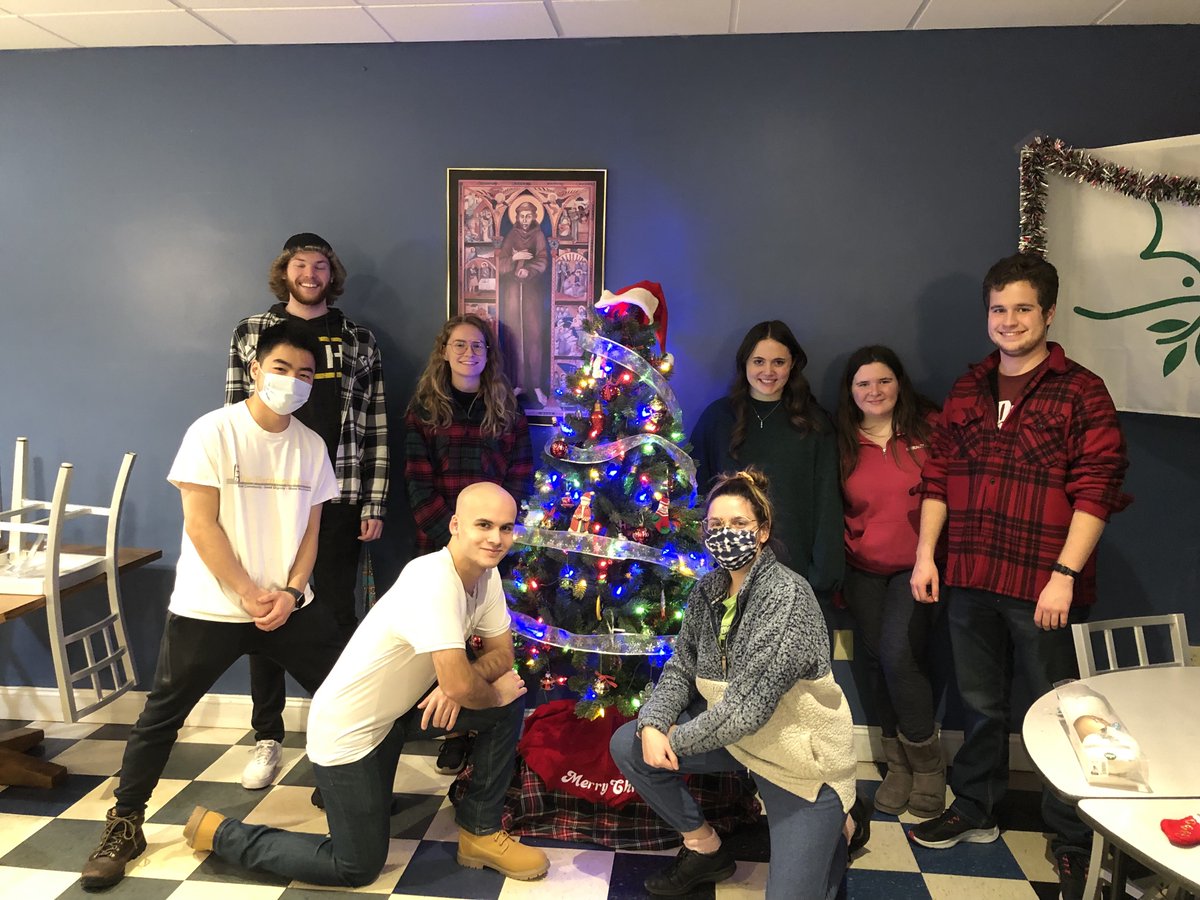 FCSCsbu's tweet photo. The Warming House in downtown Olean is starting to get into the holiday spirit! Director Alice Miller Nation and fellow coordinators have started decorating just in time for the start of the holiday season! https://t.co/0TobIQAXyq