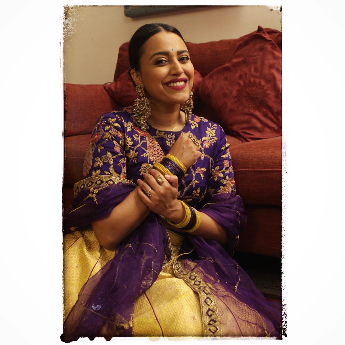 ReallySwara's tweet photo. Shaadi season is here! 💛✨
In #RawMango #festivevibes https://t.co/0H94PEO3bs