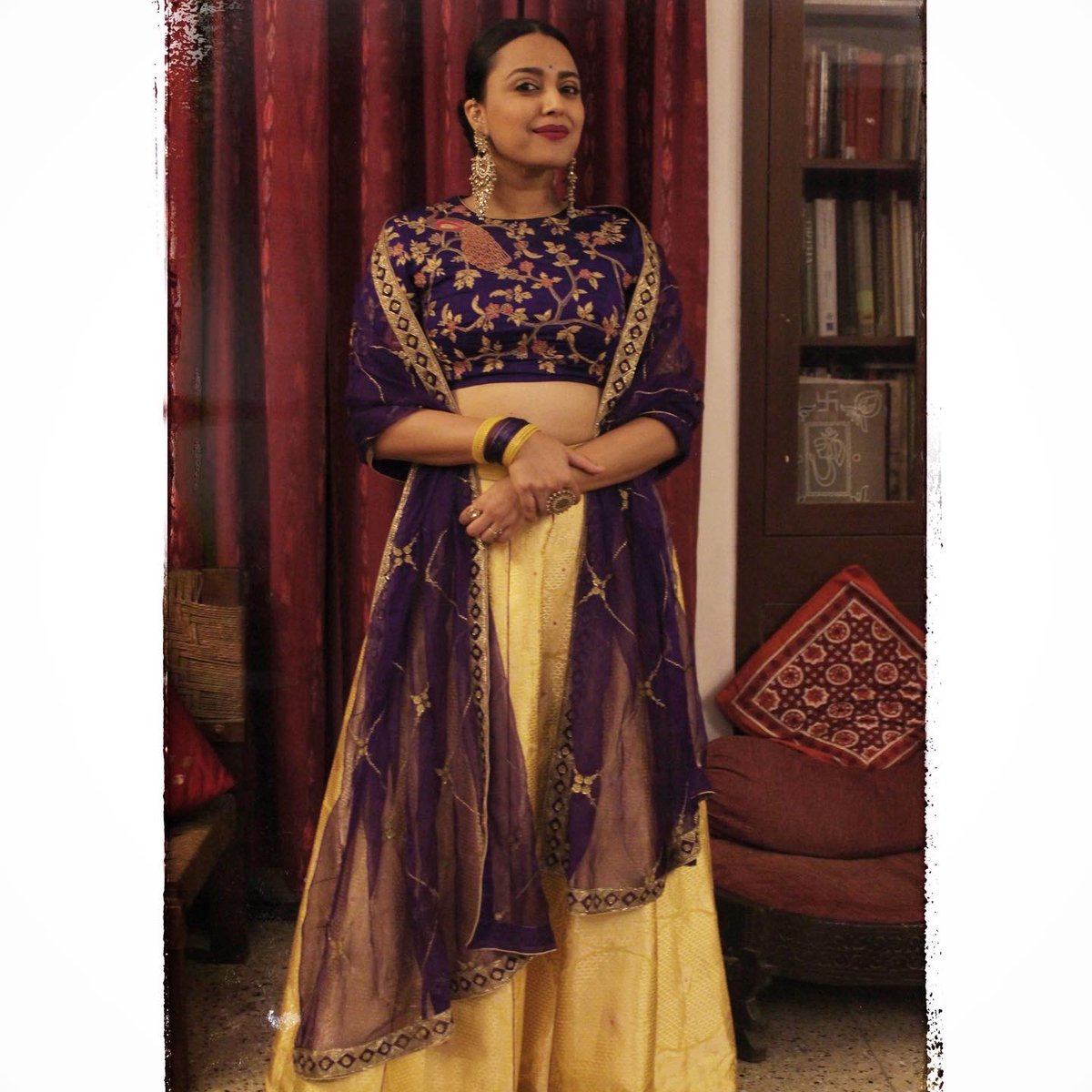 ReallySwara's tweet photo. Shaadi season is here! 💛✨
In #RawMango #festivevibes https://t.co/0H94PEO3bs