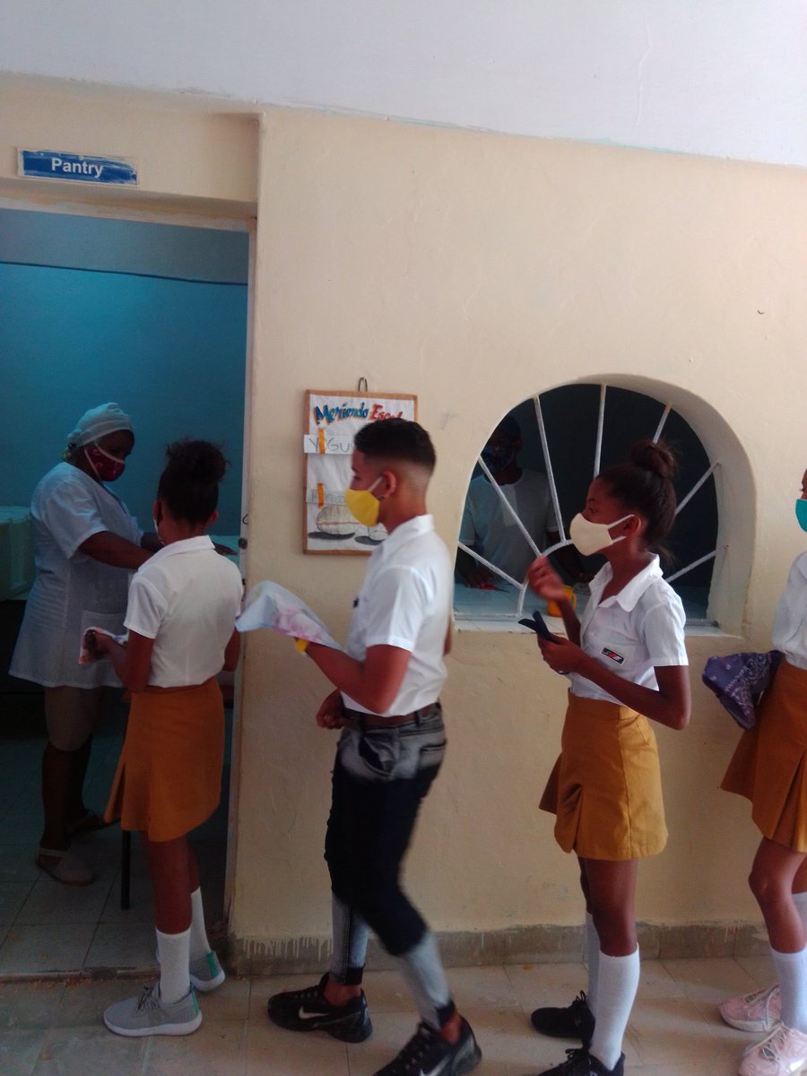 BasicaBoti's tweet photo. Cumplimiento de las prioridades en el trabajo con nuestros pioneros en el debate del acontecer nacional e internacional y proceso de merienda escolar.#NivelEducativoSbGtmo #CubaMined #DireccionMunicipaldeEducacionGtmo https://t.co/bBMFG7VrDE