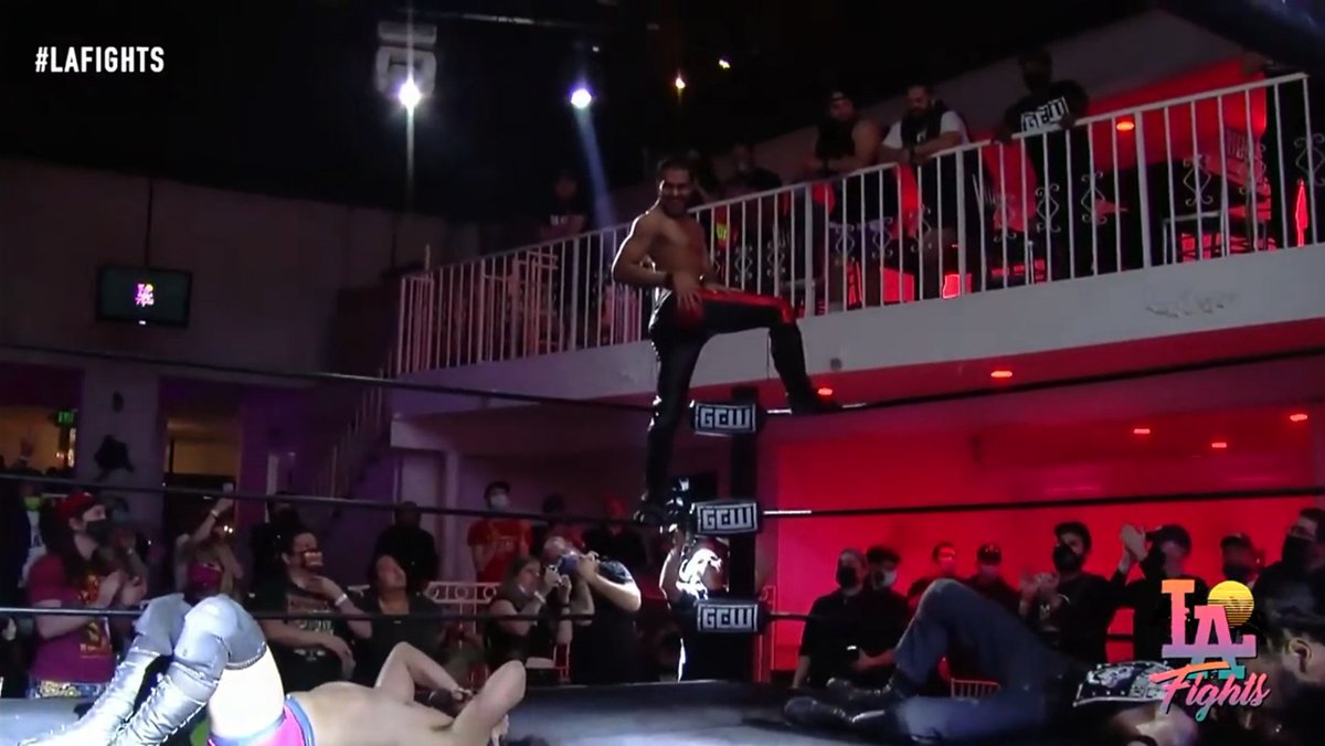 CharlotteKyoto's tweet photo. #JaiVidal vs #LilCholo vs #JuDizz vs #DRouge vs #HunterFreeman vs #RayRosas @ #LAFights @LAFights21 https://t.co/ZIW6cK8UVA