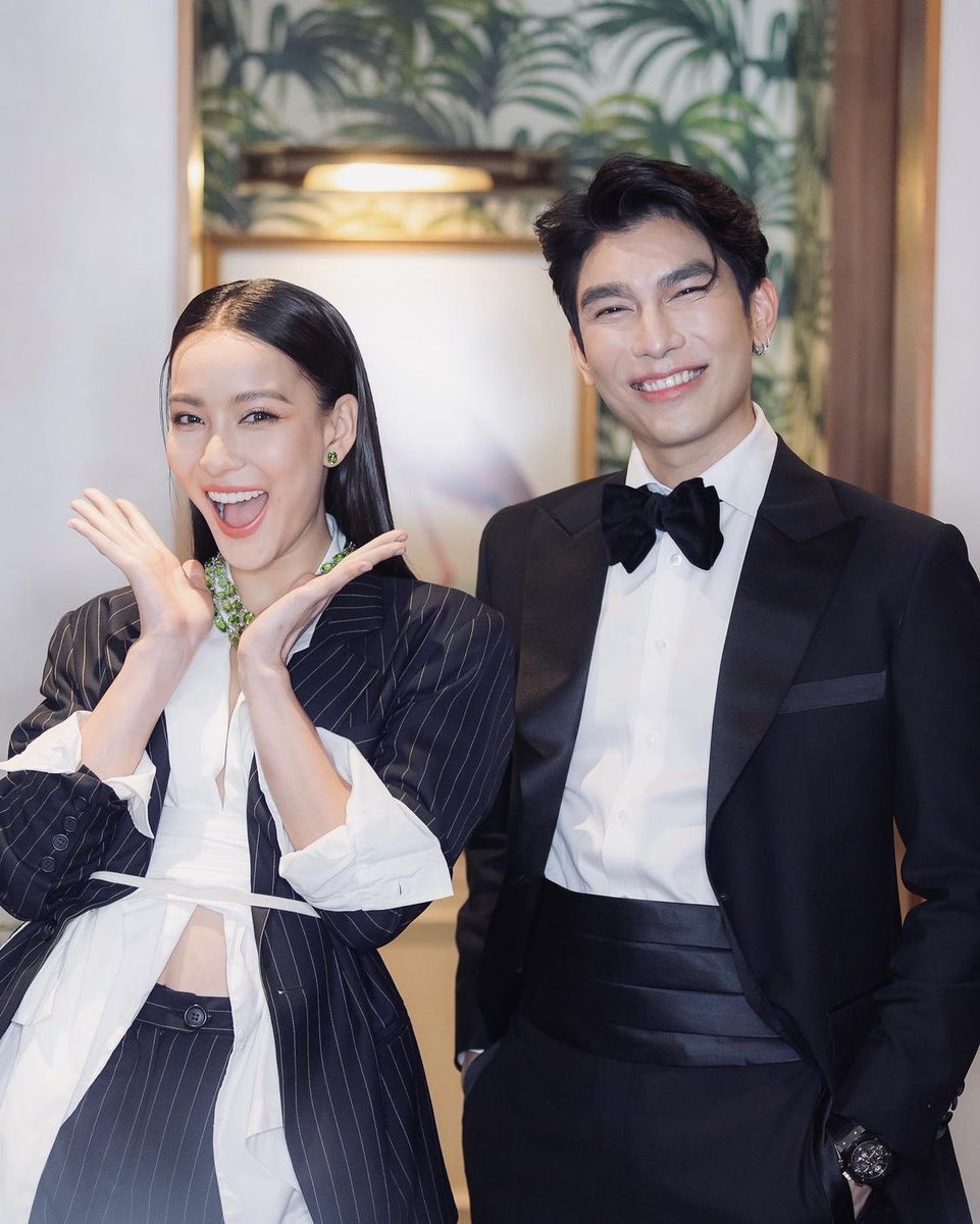 MSuppasitLatino's tweet photo. Actualización en IG con @MSuppasit ~ ☀️
📆 30/11/2021
Cr. IG: green_ausadaporn
No olvides dar like, comentar y compartir la publicación~ ☀️
👉🏻 https://t.co/nFzPTmitoS
#HOWEXMEW
#MewSuppasit #มิวศุภศิษฏ์ #Mewlions #หวานใจมิวกลัฟ #MewSuppasitStudio #MSuppasitLatino https://t.co/Iv3lbtvrCJ