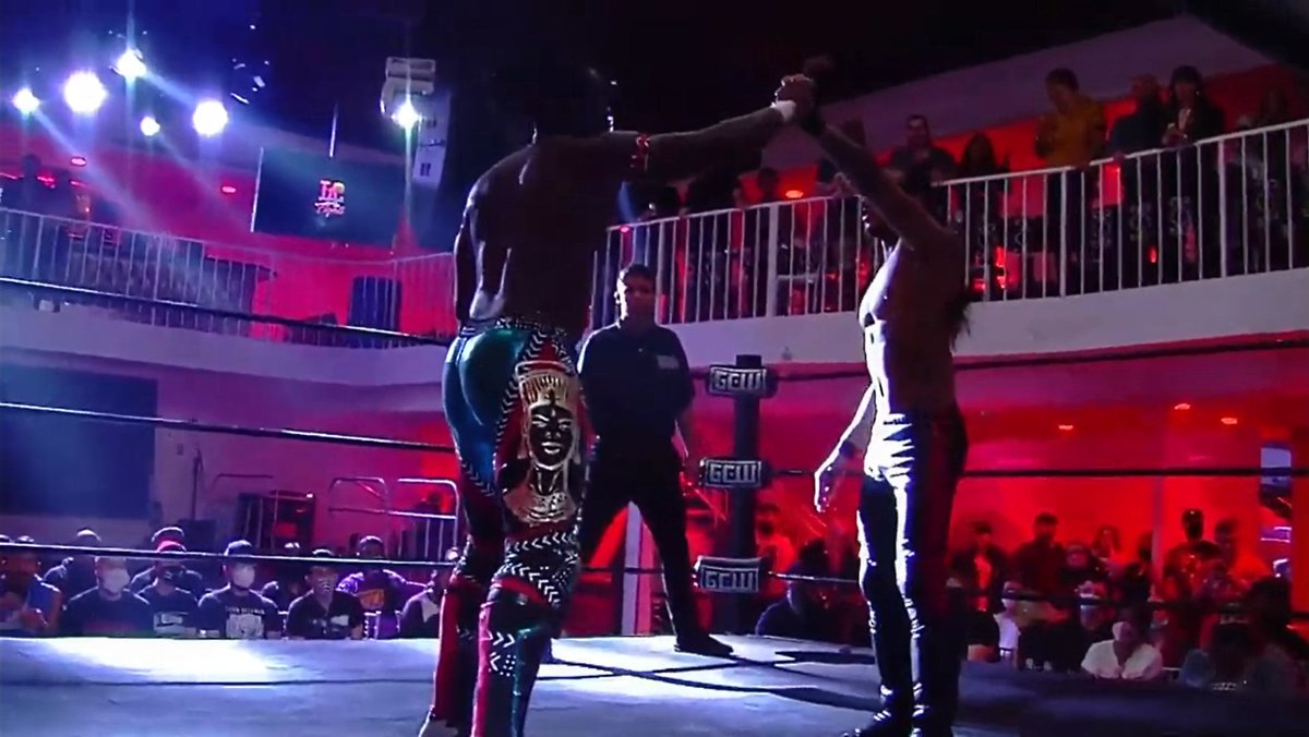 CharlotteKyoto's tweet photo. #JaiVidal vs #LilCholo vs #JuDizz vs #DRouge vs #HunterFreeman vs #RayRosas @ #LAFights @LAFights21 https://t.co/d60NvJGqsn