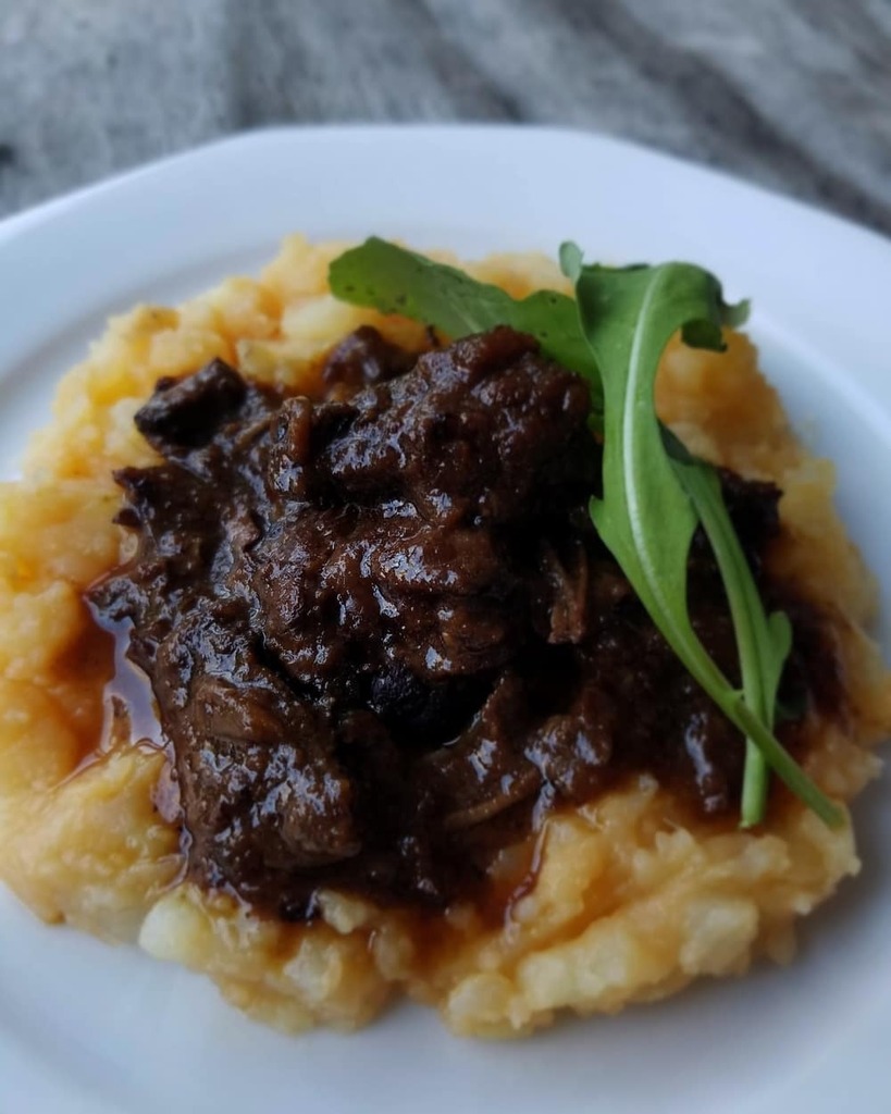 J'adore, j'adore, j'adore 🤩
La carbonnade. Avec de la joue 🤩
.
.
#recettesurleblog #beer #igerslille #hautsdefrance #cuisinepopulaire #cuisinedesterroirs #chti #carbonadeflamande #carbonnadeflamande #carbonade #ragout #beef #foodblogger #belgique🇧🇪 #… instagr.am/p/CW6JLREDRfZ/