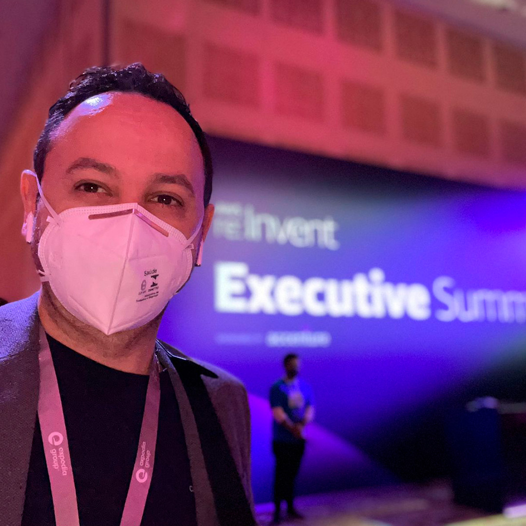 bluesoftbr's tweet photo. Do dia 29 de Novembro à 03 de Dezembro ocorre em Las Vegas o AWS re:Invent 2021, o maior encontro da comunidade Amazon Web Services e parceiros. E é claro que a Bluesoft está lá!
#AWS #reinvent2021 #AWSreInvent #CloudComputing #Bluesoft https://t.co/rfVkdOwF1e