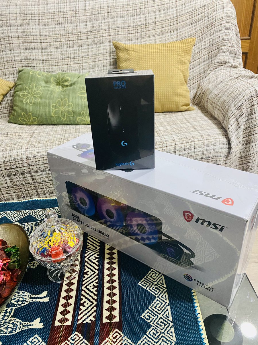 ThorTigger's tweet photo. Regalito de Navidad con cumpleaños💪🏿 / Presentinho de Natal com aniversario 💪🏿 https://t.co/aTMSbjKW9N