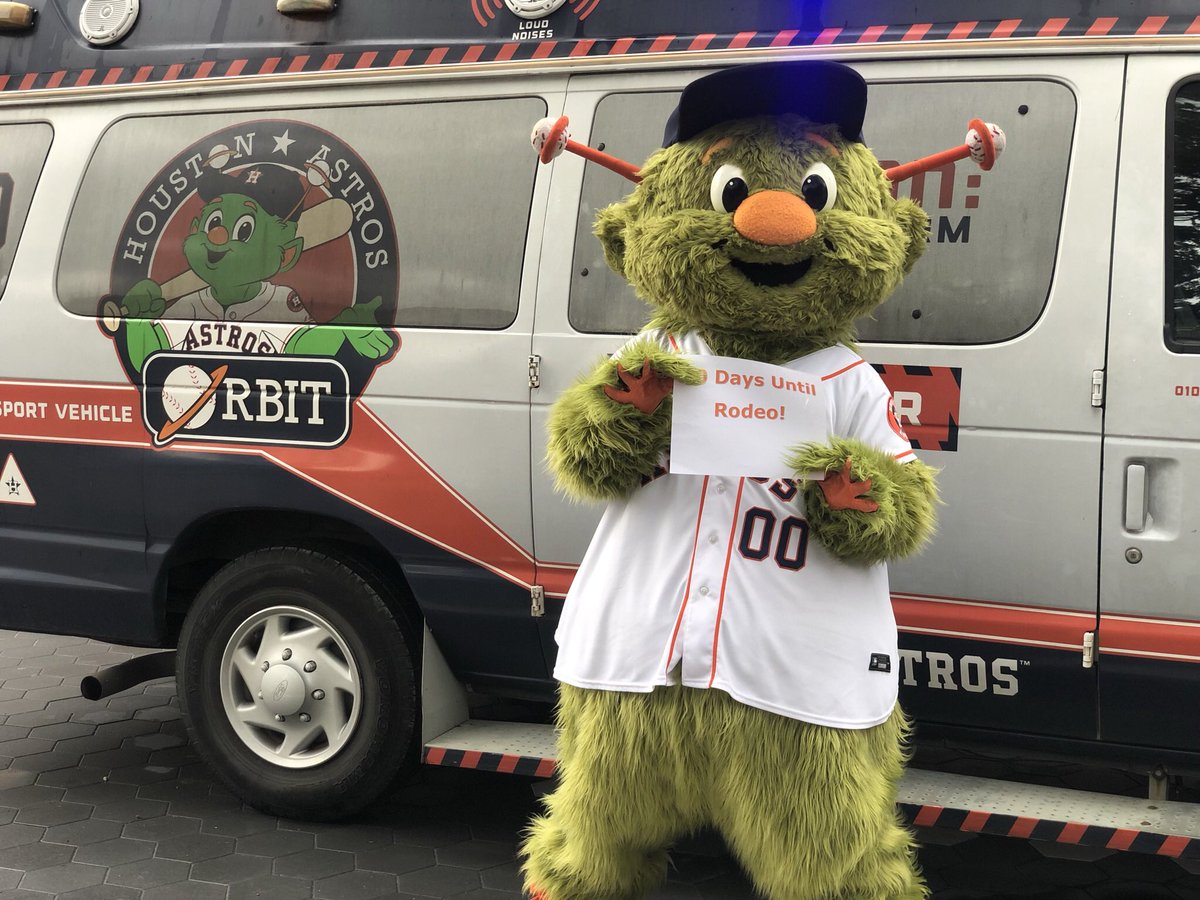 OrbitAstros's tweet photo. Excited that we’re only 90 days away from the start of the @RODEOHOUSTON! Sorry for the fluffy fingers! #ForTheH https://t.co/boxdGHbM2u