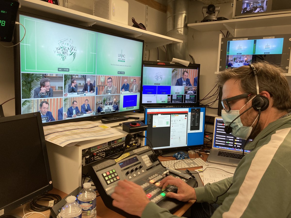 LINNConline's tweet photo. #backstage
What happens behind the camera during #LINNCLT? ๐
Several technicians work to offer you the best #digital experience! https://t.co/BZ83m6lnxe