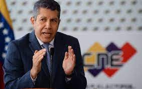 ReporteYa's tweet photo. #30Nov #Declaración 
@HenrryFalcon: "Pido repetición de elecciones en Lara
Luís Florido (MUD) aunque no ganó, también está inhabilitado por controlaría
No entendió que la cosa es con los inhabilitados que ganaron". https://t.co/bVU2AcGs4a