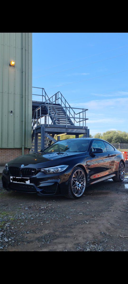spatacus13's tweet photo. @harrismonkey Can't think of a car I'd rather own at this price. #m4comp https://t.co/brpGz1MYBo