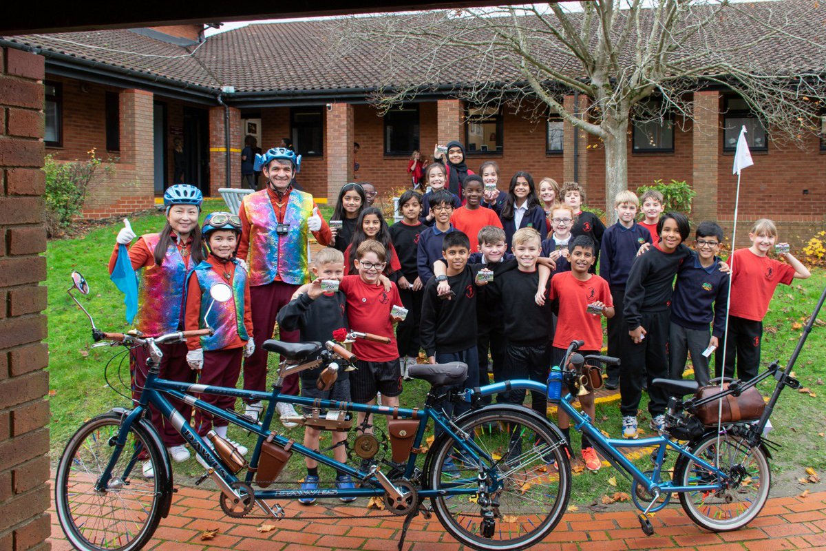 mk_grid's tweet photo. We’ve recently spent time @Twomileash school 🙏 we had great fun and we hope we’ve inspired more young people to get #cycling on the #redways in #miltonkeyens  🚲 #gridspinners #film #lovemk https://t.co/xHEq0qBztW