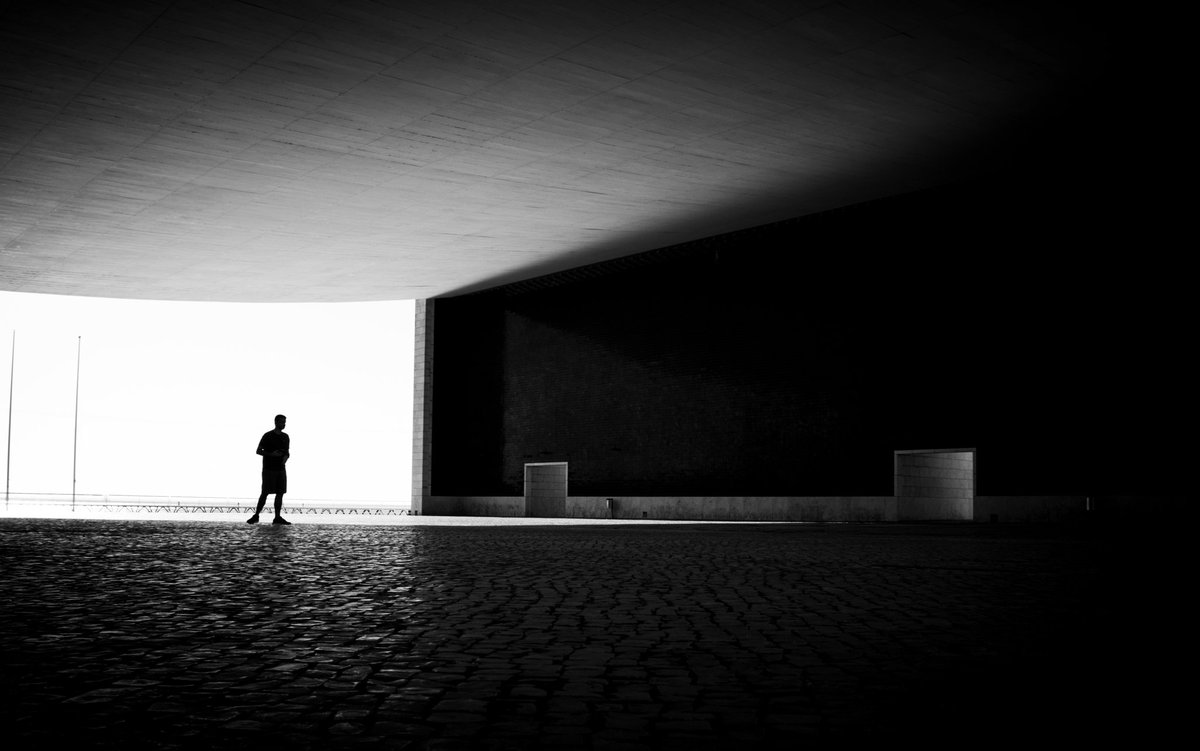 bennybulke's tweet photo. Modern temple
#moderntemple #noirphotography #bnw #bnwsouls #bnw_captures https://t.co/HgaJCiJux2