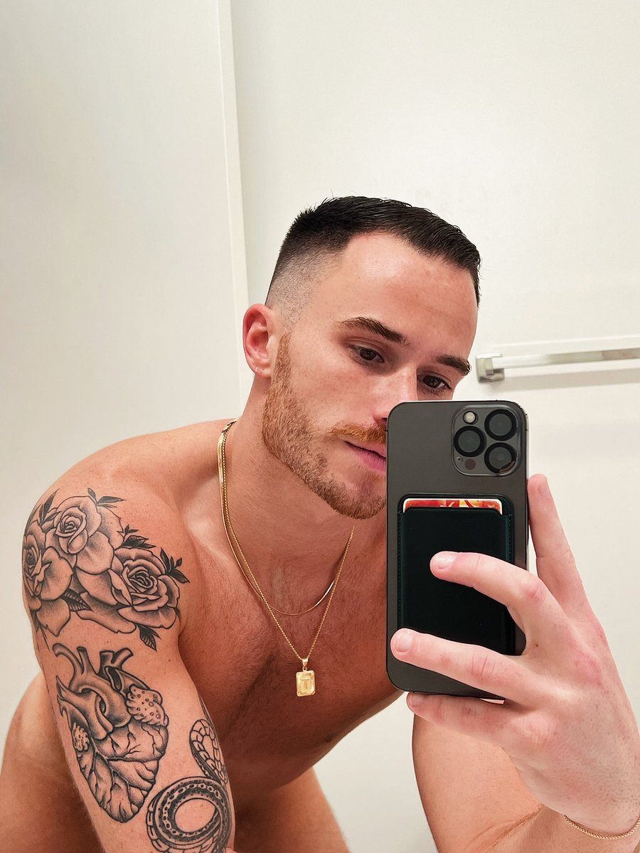 tyjspe_'s tweet photo. A fresh fade makes me feel some type of way https://t.co/vBsjD4U3NA