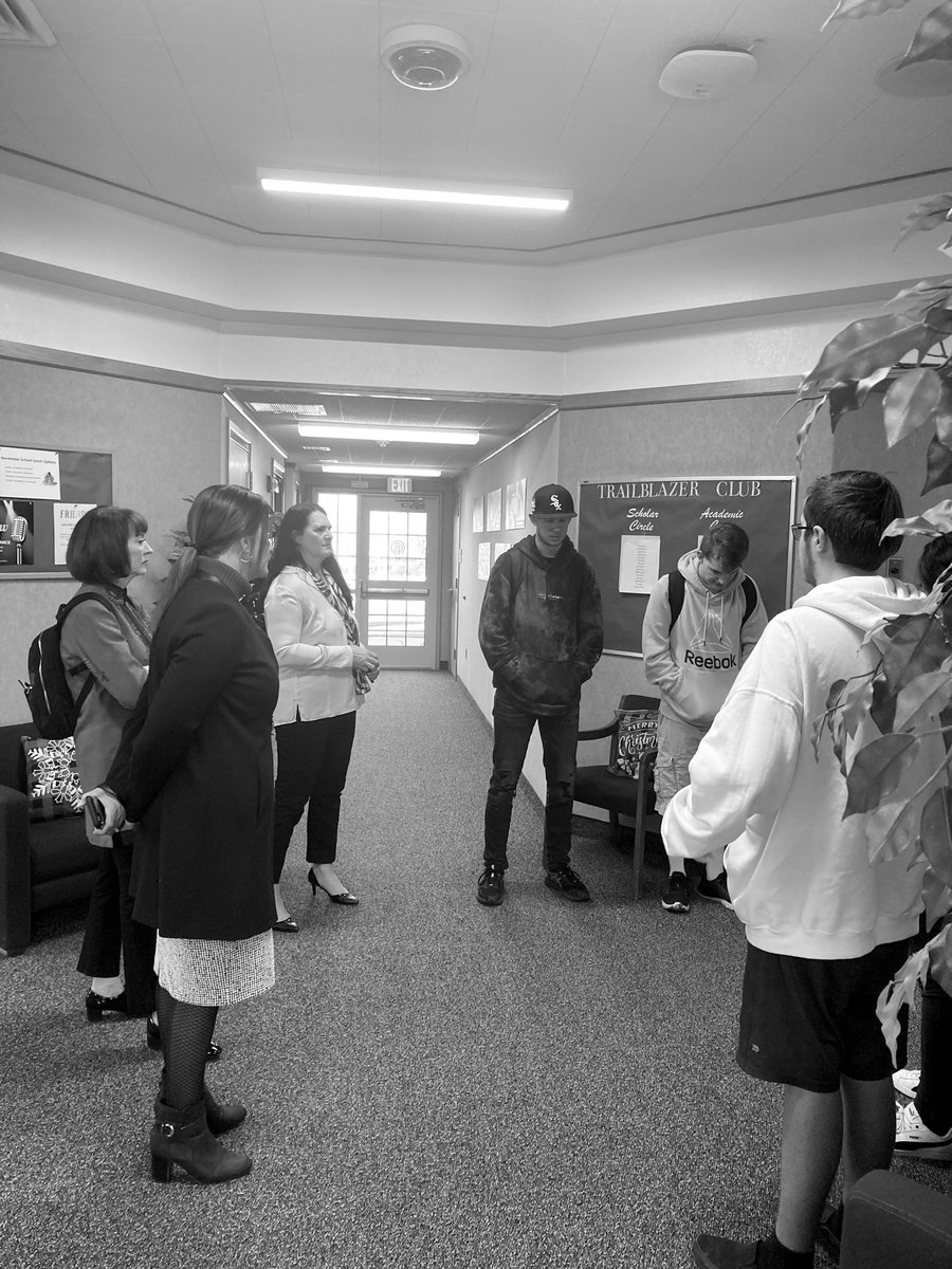careerpathhigh's tweet photo. Thank you, @DicksonSyd and Deputy Superintendent Patty Norman for your visit! Our students and staff loved meeting you and sharing our model with you. #superintendentvisit #patnersinlearning #smallschoolbigimpact #blendedlearning https://t.co/FkkpB3xU94