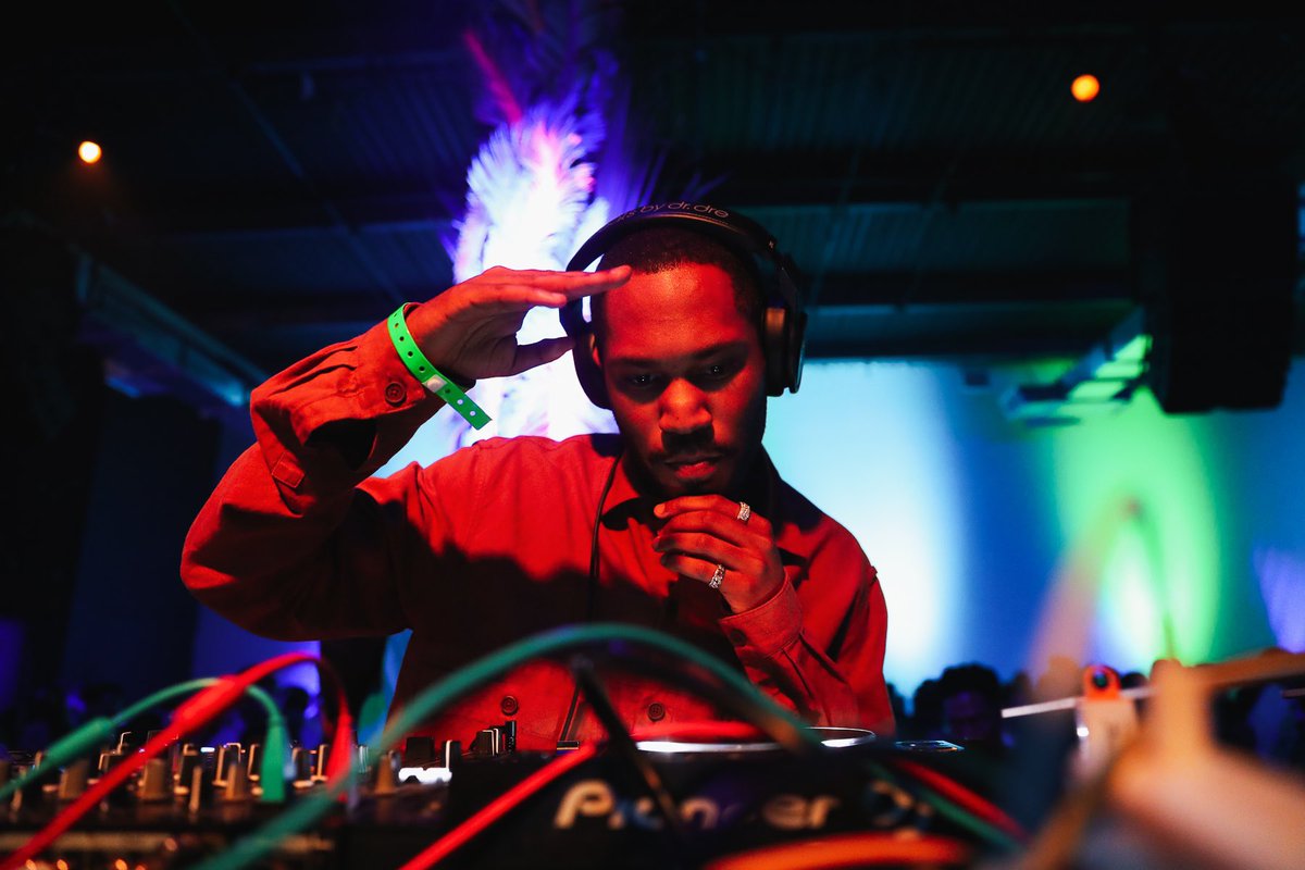 DirtySouthBronx's tweet photo. Last time I shot @KAYTRANADA was in 2019. Weβre gonna run it back this Sunday at Oasis Wynwood. #ArtBasel #BrunchBounce
@SlingShotMenace - πΈ https://t.co/WDbKO5emnF