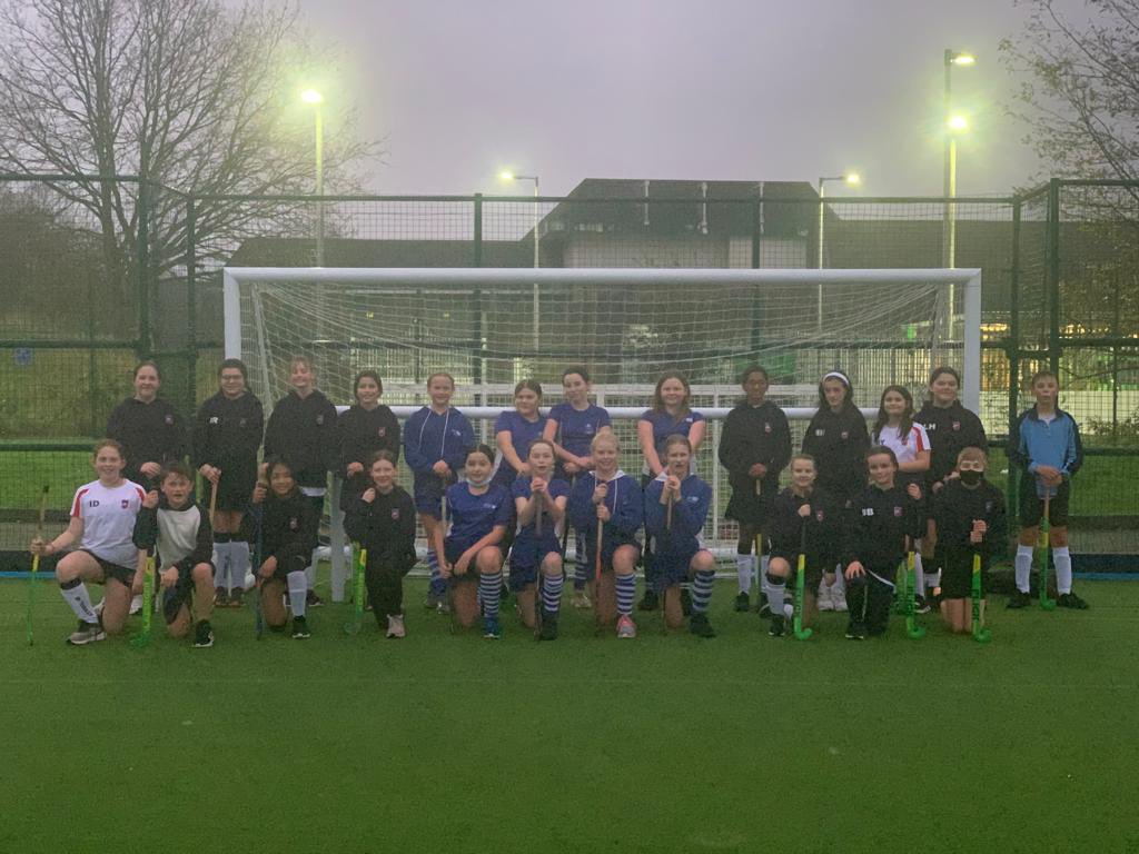 A fantastic Year 7 match against Llanishen tonight! Both teams showed great resilience and determination! Great teamwork shown #rainarrivedonthestartwhistle