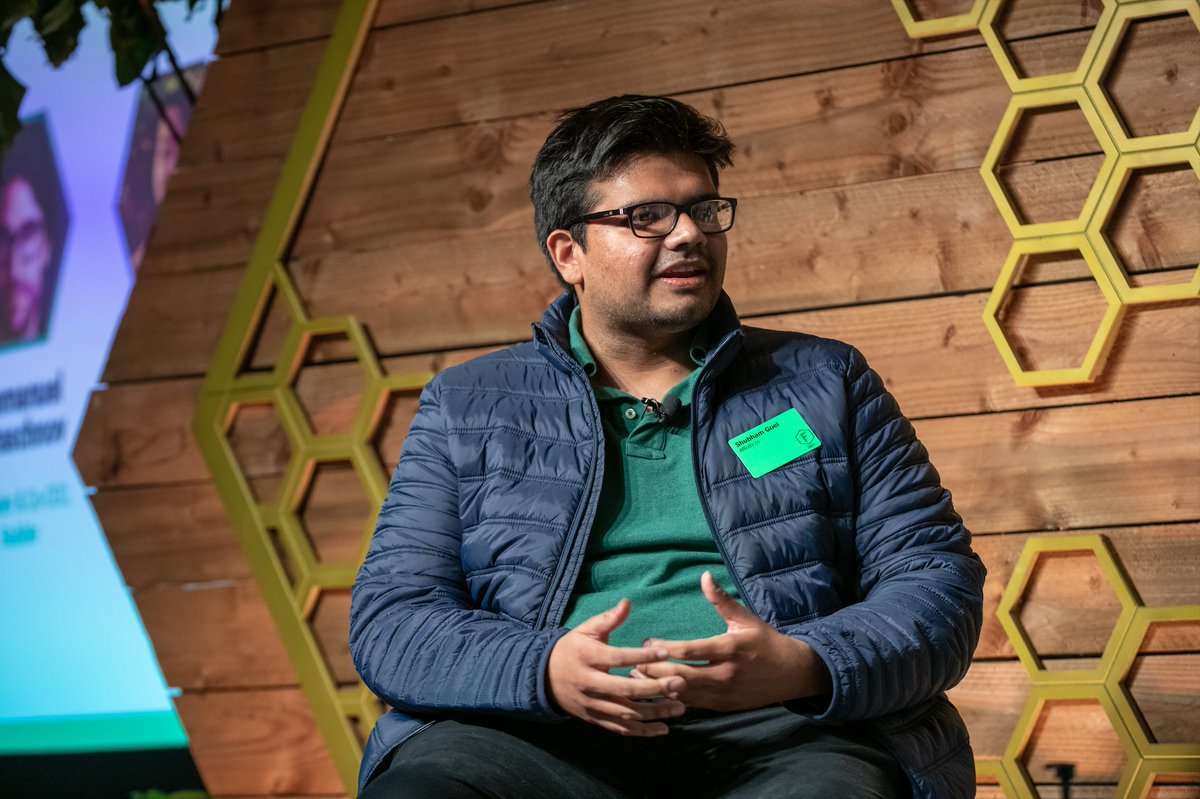 affinity__crm's tweet photo. Our CEO Shubham Goel speaking about "How to Build a World-Class SaaS Company" with David Cancel (@dcancel) (CEO, Drift) and Tien Tzuo (@tientzuo) (CEO, Zuora) at the Founders Forum recently. 🎉 https://t.co/p3XEpNmJzD