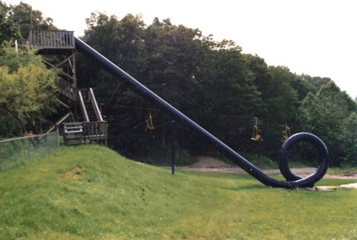 HTHRFLWRS's tweet photo. i am once again thinking about the most terrifying water slide ever created, Cannonball Loop https://t.co/ooA8NrmsEw