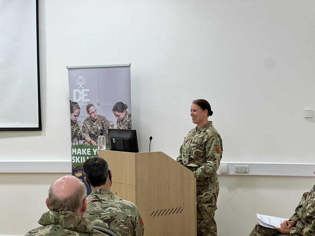 ACFADofE's tweet photo. We were delighted that our amazing Ambassador @sally0range was able to join us at our conference to talk about staying motivated! #armycadets #DofE #everycadet https://t.co/unIQowi3A6