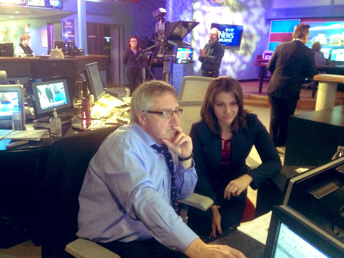 KaylaHounsell's tweet photo. As @CTVAnchor Steve Murphy signs off from the 6 PM news desk for the final time, it is truly the end of an era in Maritime broadcasting. Steve, my wish for you today is that you have as much fun as we’re all having in these photos. Thanks for everything! 🙏🏻 https://t.co/dWuwmcqAoG