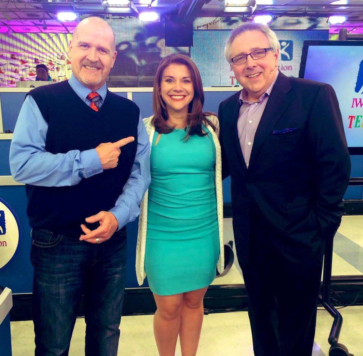KaylaHounsell's tweet photo. As @CTVAnchor Steve Murphy signs off from the 6 PM news desk for the final time, it is truly the end of an era in Maritime broadcasting. Steve, my wish for you today is that you have as much fun as we’re all having in these photos. Thanks for everything! 🙏🏻 https://t.co/dWuwmcqAoG