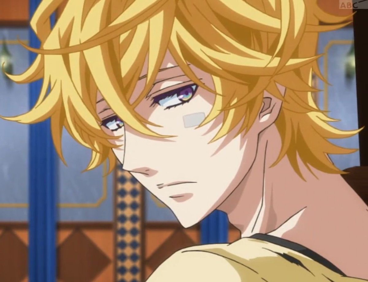 BlondeBoyOTD's tweet photo. Today’s Blonde Boy of the day is Yogi from Karneval! https://t.co/U2PbMRfy1y