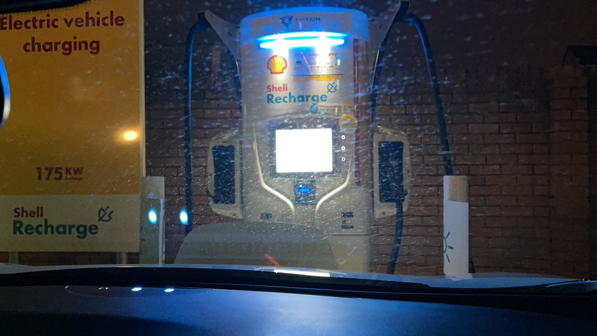 The_PlugSeeker's tweet photo. Using the @ShellStationsUK charger again I got a new record CHADEMO at 75kW 🎉👍 these @TritiumCharging are just awesome and so easy to use. Although the #Payter took 3attempts to recognise my debit card, seems they are being bit funny these readers this week. But 3rd time fine🤷♂️ https://t.co/ZpCkRy6jps