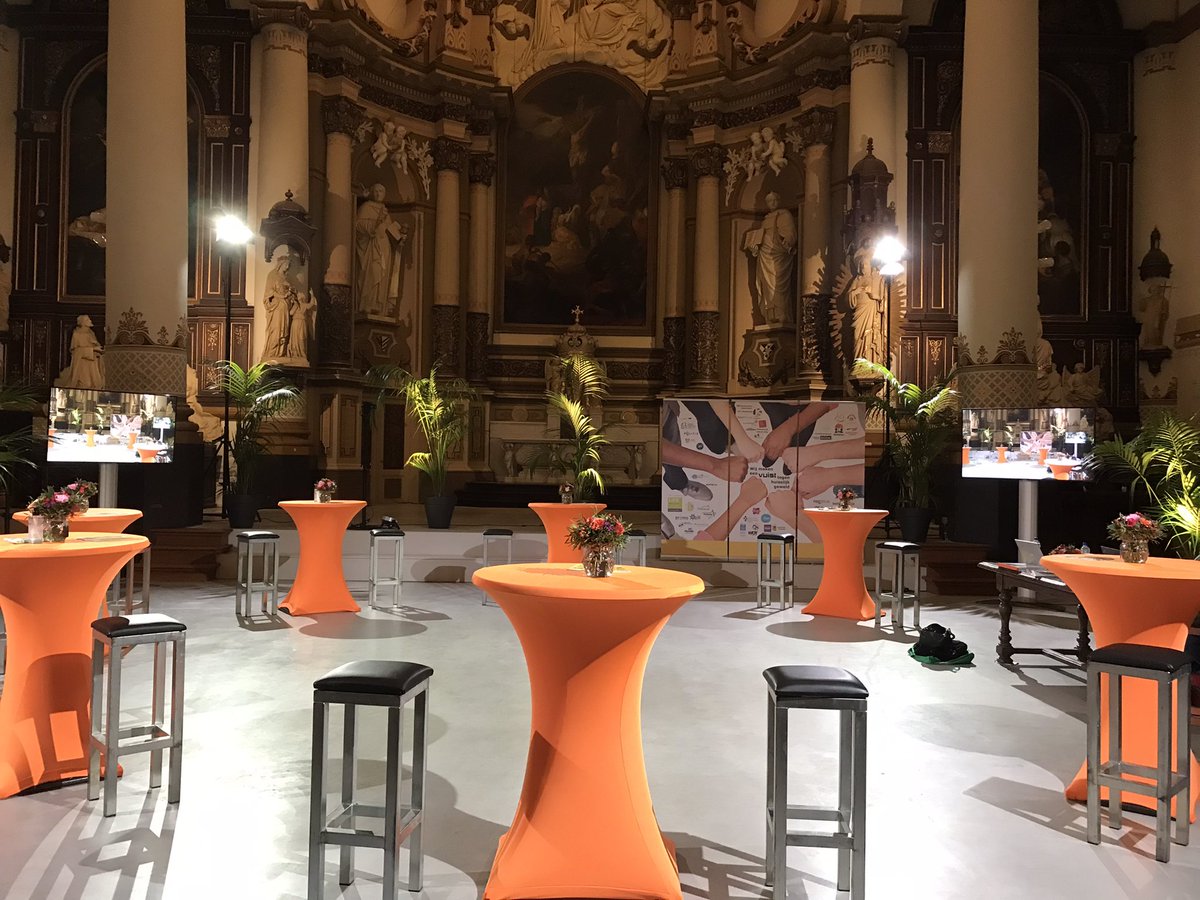 Om 19.30 uur start de digitale slotbijeenkomst Een vuist tegen huiselijk geweld. Live te volgen via havenkerkschiedam.nl/huiselijkgeweld