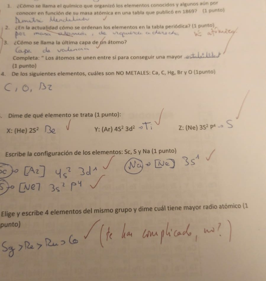 My_Weapon's tweet photo. Examen de Física y Química de 3° de la Eso! 
Pregunta número 5.
Honor al profesor! https://t.co/oTjjBmNntC
