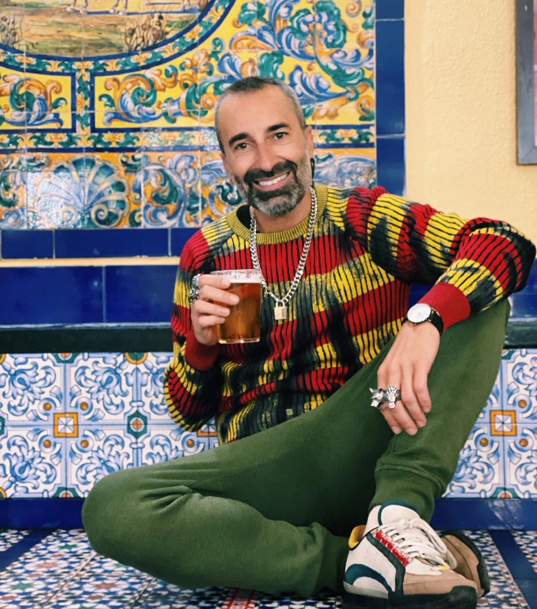 andresllompart's tweet photo. Celebrando St. Andrés en Sevilla 💃
#sevilla #travel #sanandres #ootdmen #menstreetstyle #vacaciones #hoscos #vecinitos #moschinomen #menstreetwear #menstreetfashion #menfashion #fashionmen #streetstyle #streetwear #athleisuremen #mentravel #sevillatieneuncolorespecial https://t.co/PbFcEpAeyM