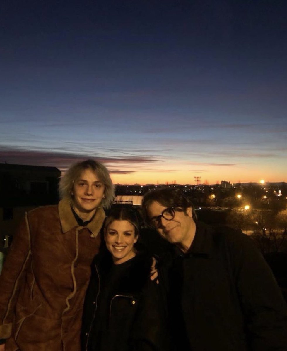 salotto_xf's tweet photo. Gian, Emma e Samuele Bersani 

#XF2021 https://t.co/7gh8819sMp