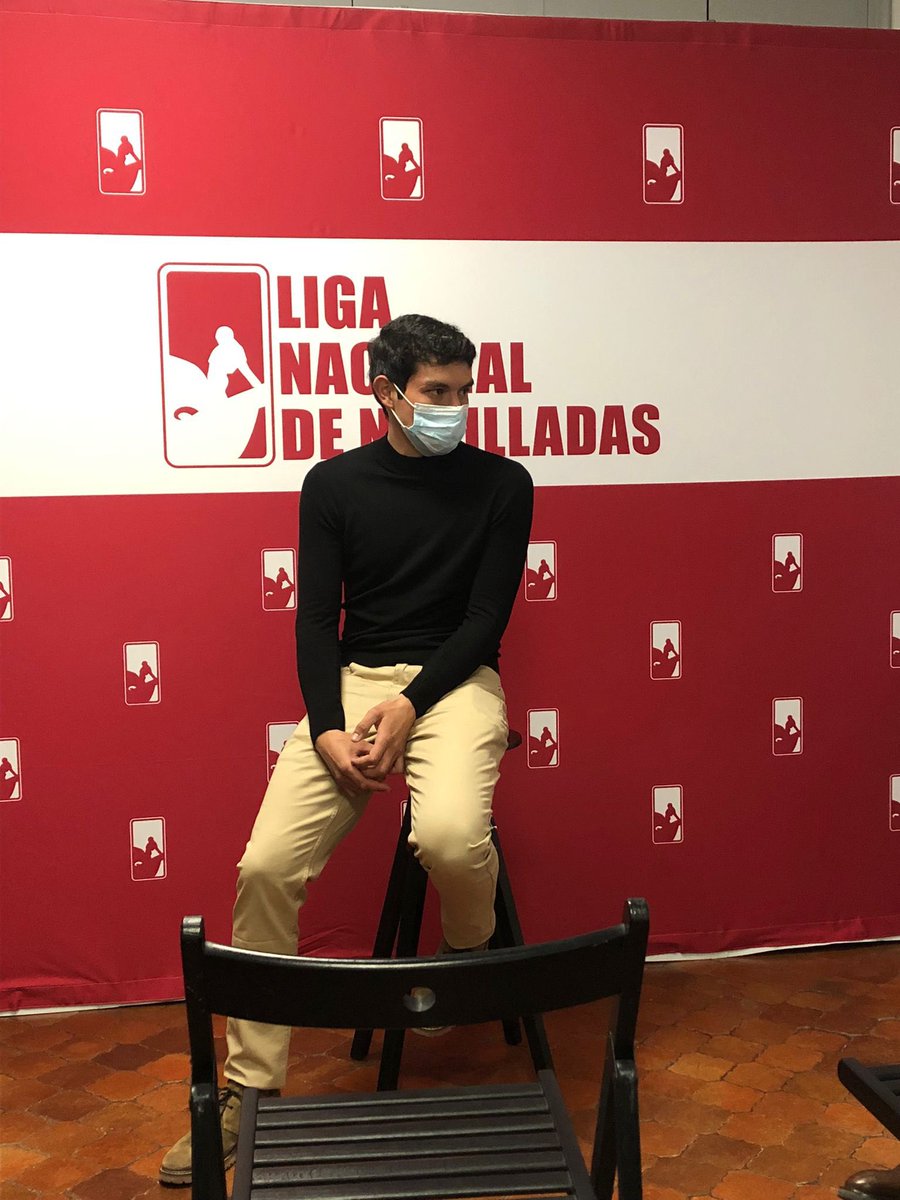 ftorodelidia's tweet photo. 🇲🇽 @IFonsecaOficial fue proclamado campeón de la Liga Nacional de @novilladas y esta tarde ha venido a nuestra sede para mantener un encuentro con los Amigos de la FTL.
¡Y vamos a aprovechar su visita para crear su página en #Wikipedia, dentro del proyecto #Wikitauro!🖱️ https://t.co/92kybtO0pG