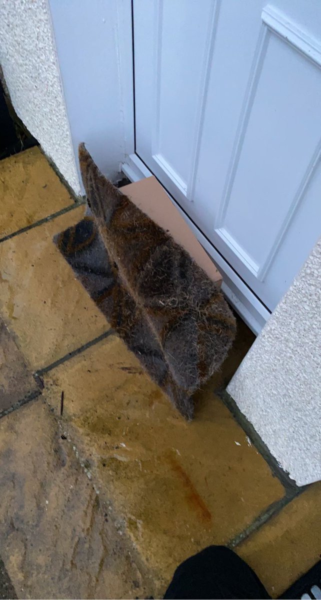 __deano_'s tweet photo. .@RoyalMail you must be having a laugh https://t.co/7GslziSm3d