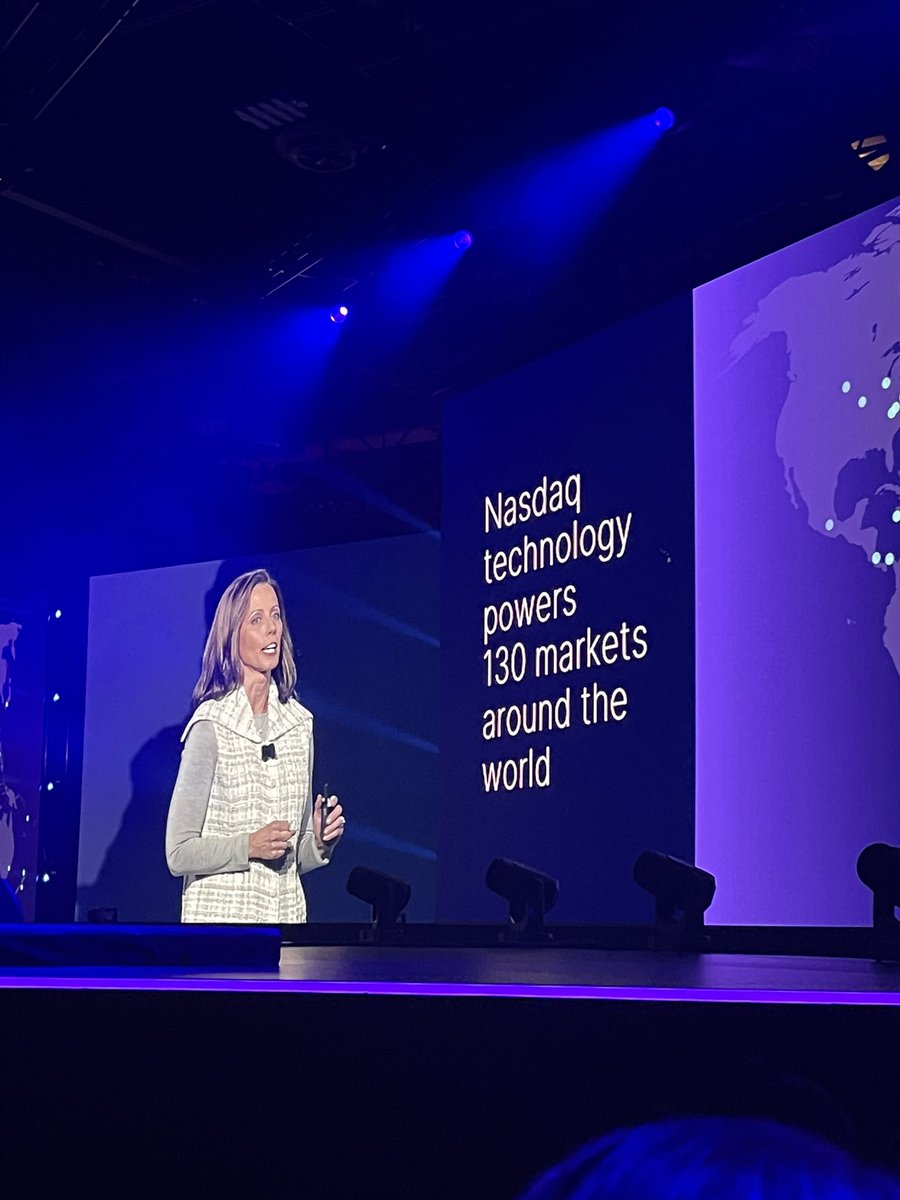 sandy_carter's tweet photo. Absolutely loved the diversity featured by @aselipsky at #reinvent2021 !!!

This is what an amazing company does- in the words of @ljojo from @UnitedAirlines_ said:

Inclusion propels Innovation!!!!  

Proud AWSer!!

#diversity @GirlsinTech #innovation  @awscloud @AWS_Gov https://t.co/nU4WU1ifkl