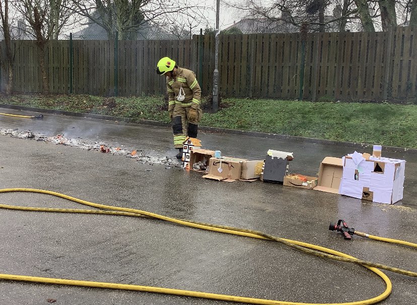 stcolumbmajorac's tweet photo. Today Year 2 visited the fire station. With the help of the amazing firefighters we recreated the Great Fire of London, burning the models we made in DT. It was a fantastic experience and the children even got to use the hoses to put the fires out! @StColumbCFRS @KLacademytrust https://t.co/falxzYUiot