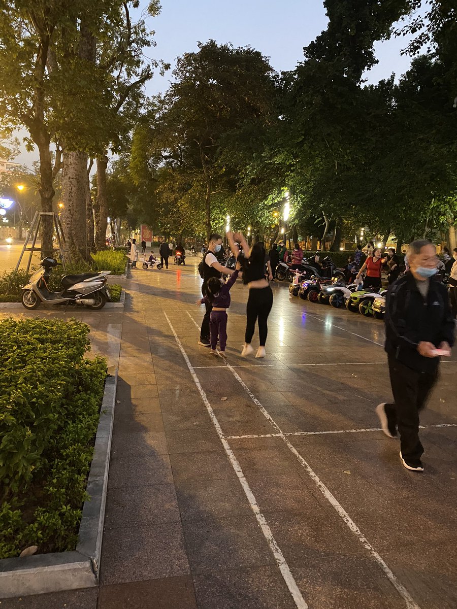 Mãi mới được ra ngoài <a href="/myofficeseila/">myofficeseila</a> <a href="/princseila/">Princseila</a> <a href="/tulinh020817/">Linh Anh</a> <a href="/linhanh061288/">Linh anh</a> <a href="/thuylong071012/">Thuy Long</a> <a href="/HoangAnh071002/">Hoang Anh</a> <a href="/linh_bobguu/">Nguyễn Linh</a> <a href="/Linh_Rinn/">Linh Nguyễn</a> <a href="/BobLin21231417/">Bob Xinh</a> <a href="/BobGuu/">Bob</a> <a href="/chuynhphongdo/">chuỵnhphongdo</a> <a href="/HoangViet9669/">Hoang Viet</a> <a href="/Huongthupham4/">Huongthupham</a> <a href="/polarbear1406/">Minh</a> <a href="/LinhMamThoi0208/">Lính Tu</a> <a href="/hatran2961/">Hatran2961</a> <a href="/dungnckhdhy/">Dungnckhdhy</a> <a href="/dungnckh/">Dungnckh</a>