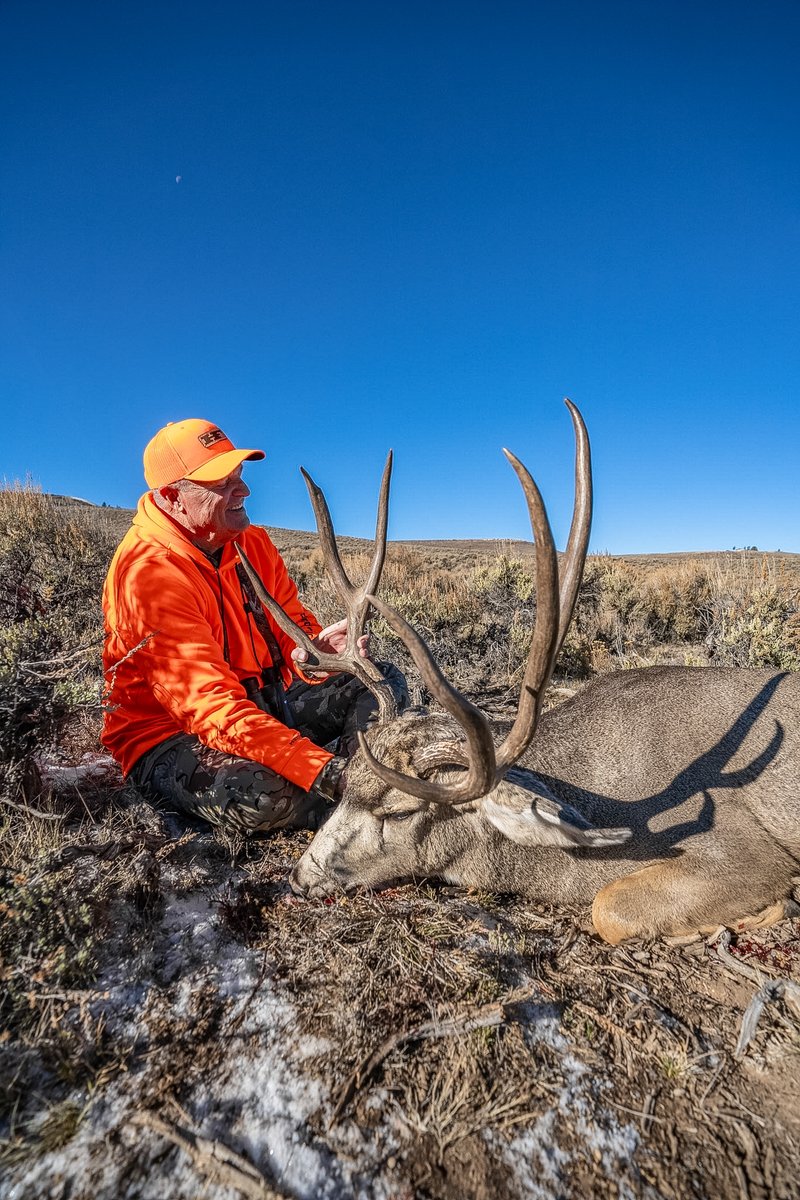 huntinfool's tweet photo. Russel has been applying in Colorado for the last 27 years. With the help of our License Application department, he drew a 4th season mule deer tag this year! https://t.co/ERnJ1oyLLT