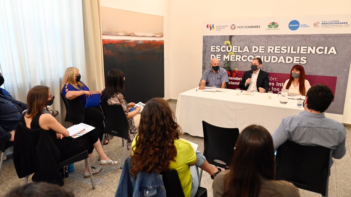 fernandogray's tweet photo. 1. Junto a Jorge Rodríguez, coordinador de la Secretaría Técnica Permanente de @mercociudades, y a Analía Pérez, presidenta del Concejo Deliberante local, dimos inicio a la 3era edición de la Escuela de Resiliencia en #EstebanEcheverría, en el marco de la XXVI Cumbre de la Red. https://t.co/ESLlbZOp7q