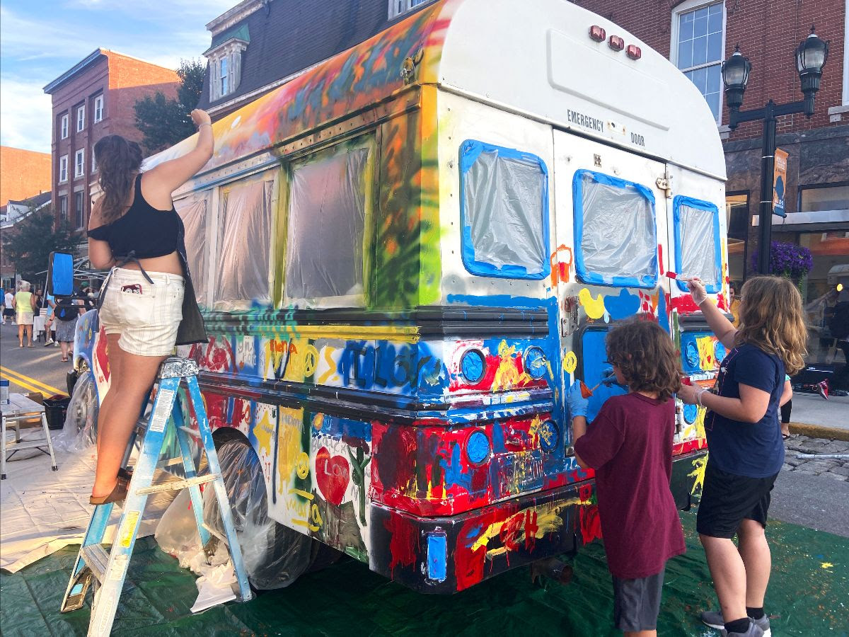 Support Engine on Giving Tuesday - mailchi.mp/feedtheengine/…