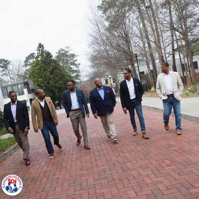 draslewis's tweet photo. No donation is too small to make a big impact on the life of a young man. #givingtuesday #givingtuesday2021 #mentoringmatters #mentoring @TurningDreams https://t.co/bc2kbE2N2x