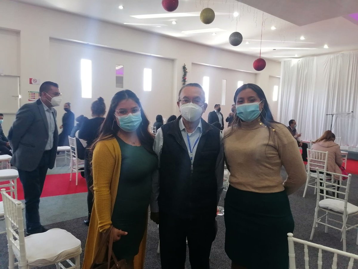 NathaliPechC's tweet photo. Acompañé a mi líder nacional @IsaiasSiCumple a la Toma de Protesta del Comité de la asociación civil #Avanzamos en el estado de Hidalgo.
Enhorabuena a mis compañeras que tienen una nueva encomienda a favor de las mujeres.
#CROCContigo https://t.co/CAWlVNSSfh