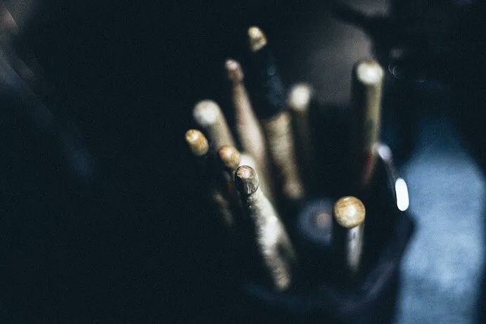 "Because of the extreme amount of personal wealth and resources needed to be competitive, it should be no mystery why the field of professional orchestral percussionists is mostly white." Read more from <a href="/donnaleebop/">Donna Lee Davidson</a> on ICIYL! 
buff.ly/3I8t5DO