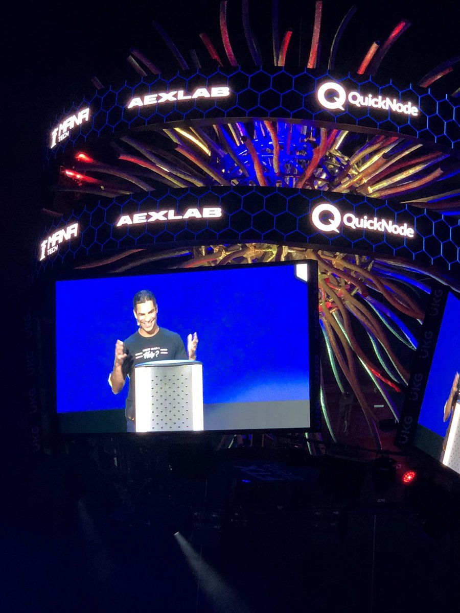 bunsen's tweet photo. Miami Mayor @ NFT BZL: “We need all NFT projects to build in Miami using @QuickNode!” https://t.co/xPF3kEH06d